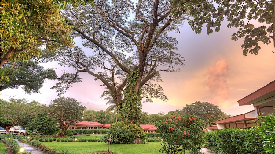 Hotel Hacienda Guachipelin