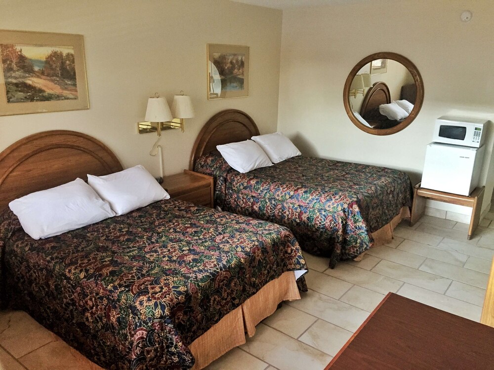 Budget Host East End Hotel in Riverhead AU175 Deals & Reviews