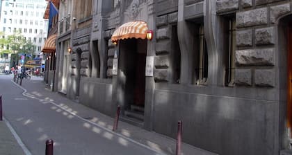Rho Hotel