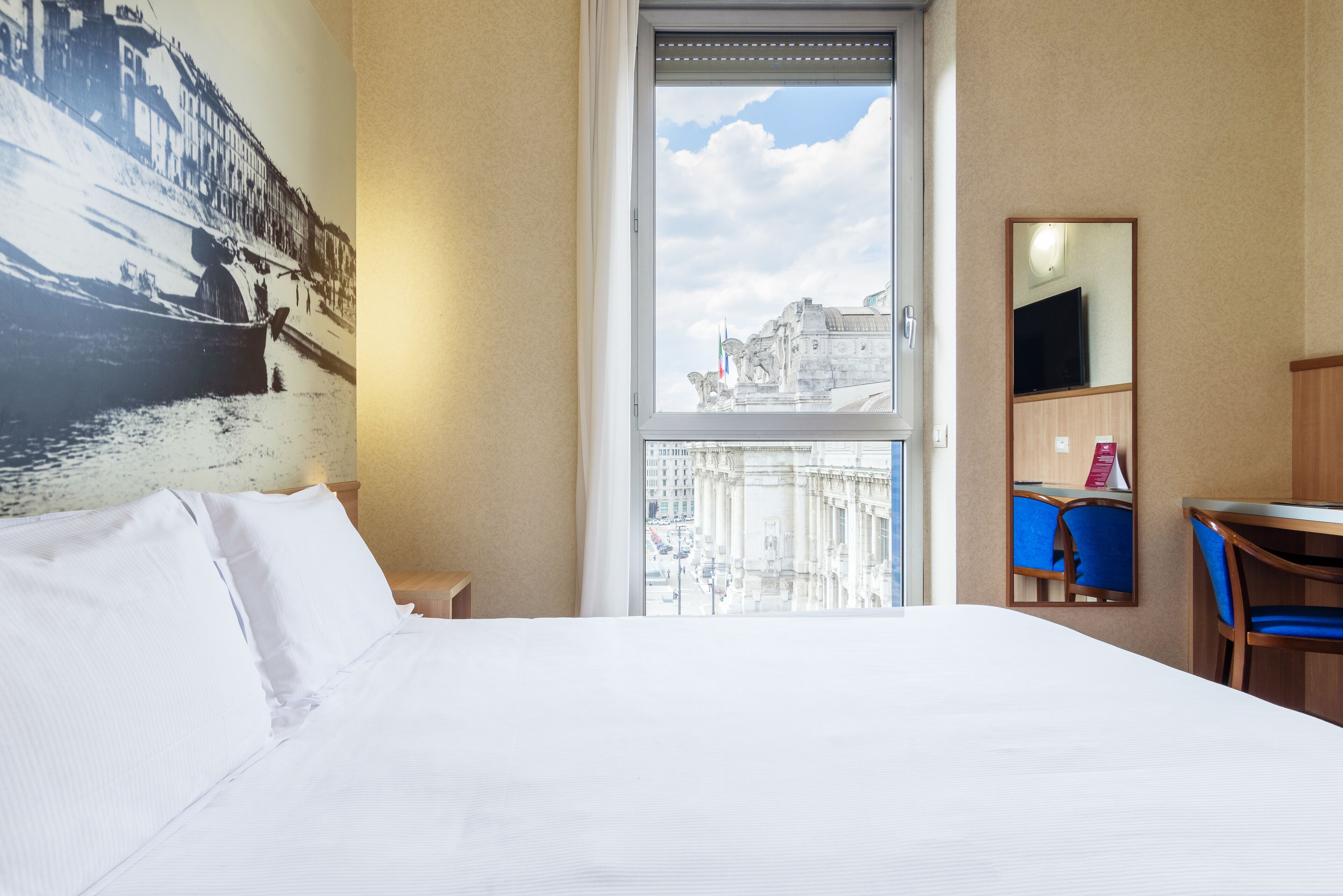 B B Hotel Milano Aosta In Milan Italy Expedia