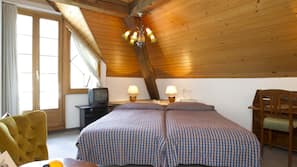 Premium bedding, pillowtop beds, in-room safe, individually decorated
