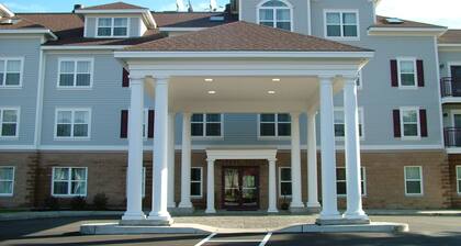 Holiday Inn Express Hotel & Suites White River Junction, an IHG Hotel