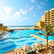 Cancun Beach Hotels Oceanfront From 77 Travelocity The Royal Sands Spa All Inclusive