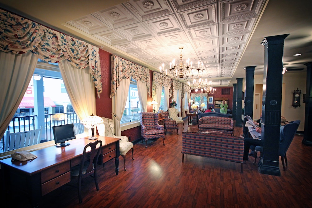 Lake View Hotel, Mackinac Island 2020 Room Prices & Reviews Travelocity