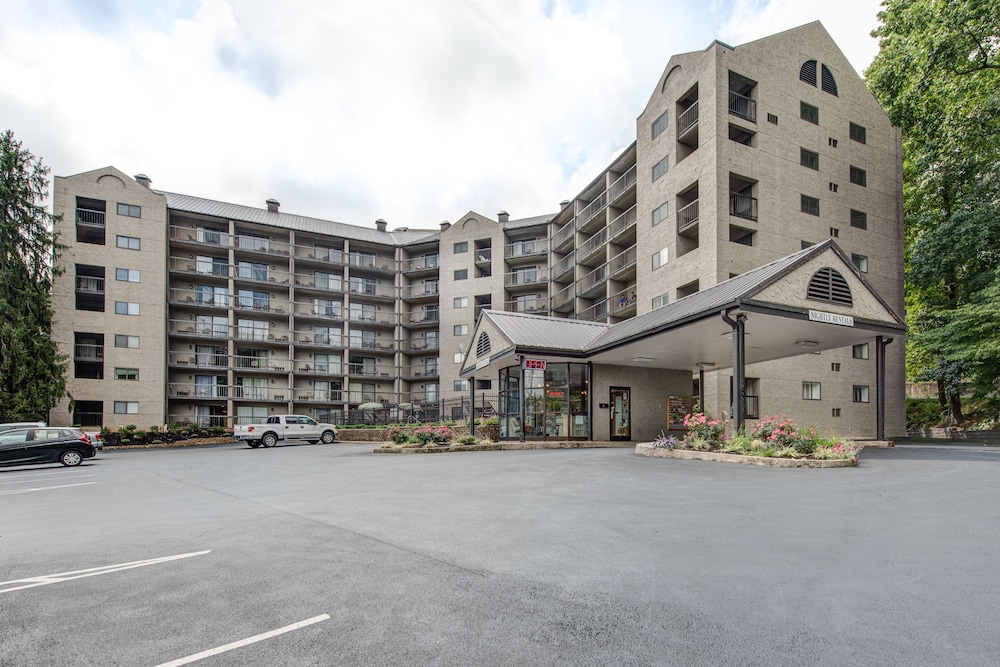 Olde Gatlinburg Rentals In Gatlinburg Pigeon Forge Hotel Rates