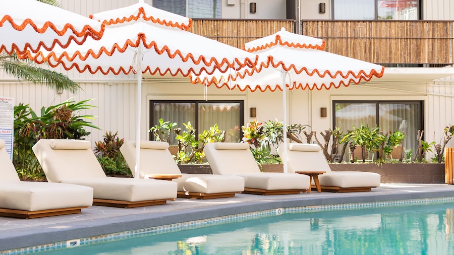 White Sands Hotel