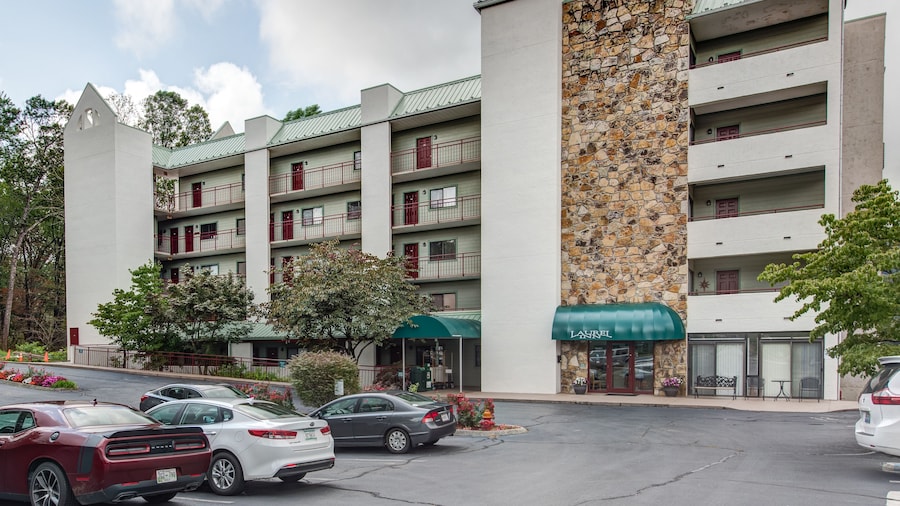 Laurel Inn Condominium