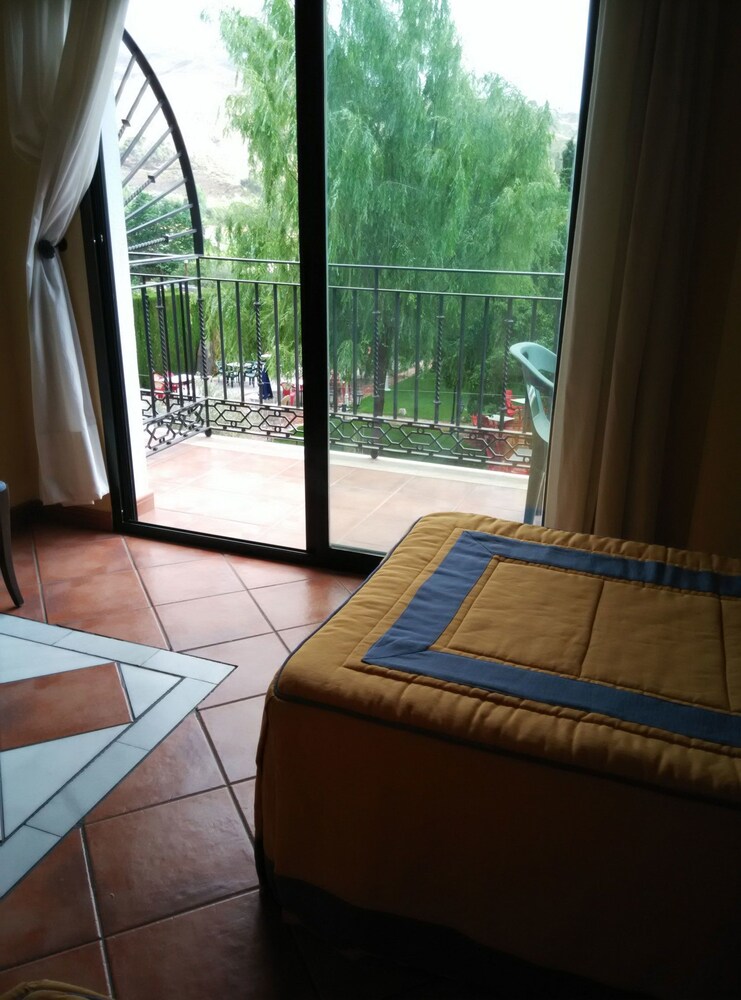 Hotel Calderon Cenes De La Vega Granada Hotel Calderon Cenes De La Vega Granada