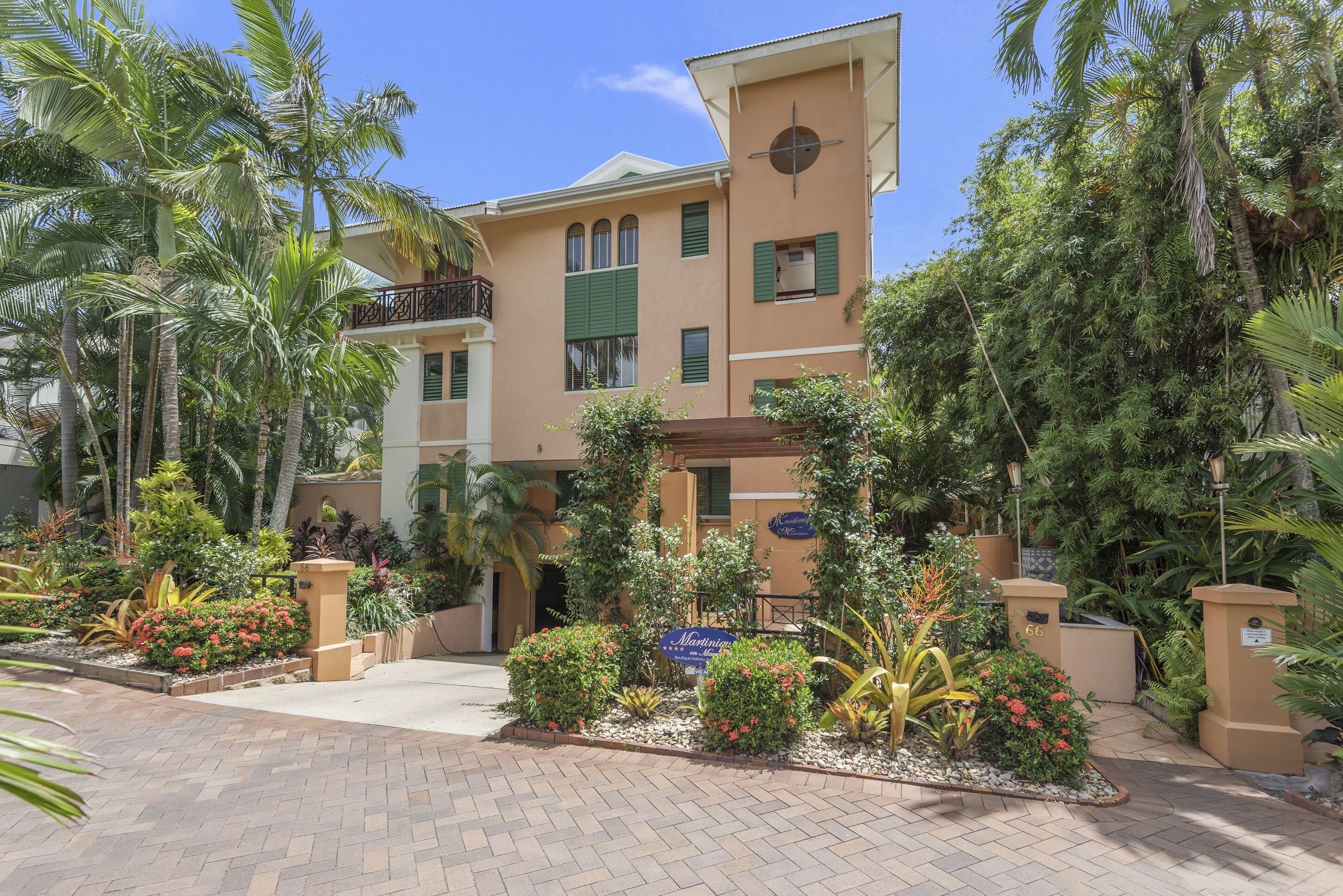 Martinique on Macrossan