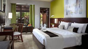 Minibar, in-room safe, desk, blackout curtains