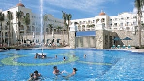 6 piscinas al aire libre, sombrillas, tumbonas
