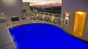 Piscina en la azotea