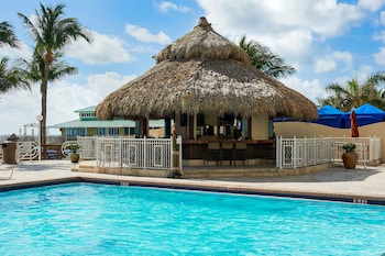 Newport Beachside Resort Miami 2020 Room Prices Reviews Newport Beachside Resort Miami 2020