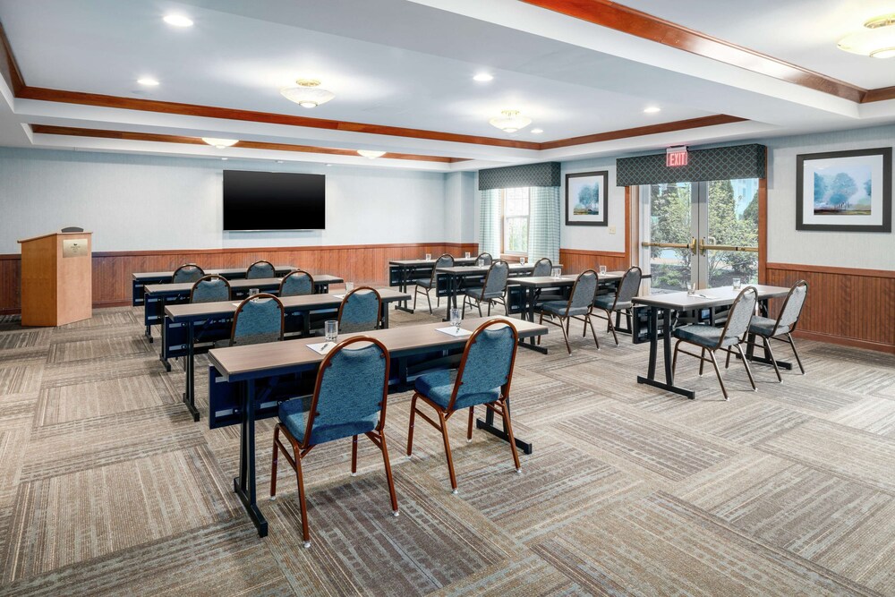 Homewood Suites by Hilton Philadelphia-Valley Forge