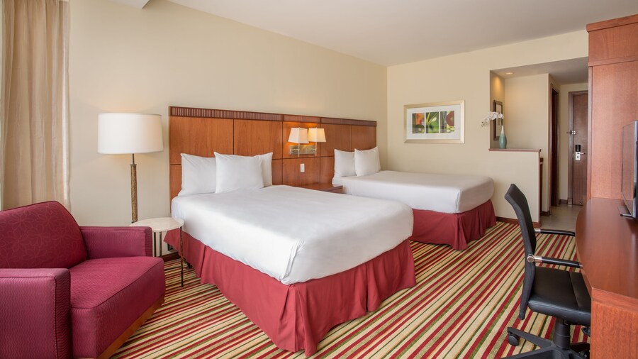 Courtyard by Marriott Panama Multiplaza Mall