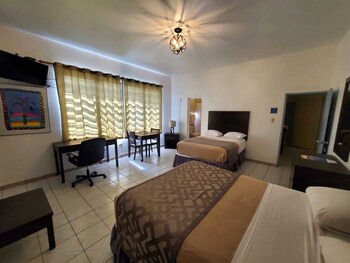 Borinquen Beach Inn San Juan Room Prices Reviews Travelocity Borinquen Beach Inn San Juan Room