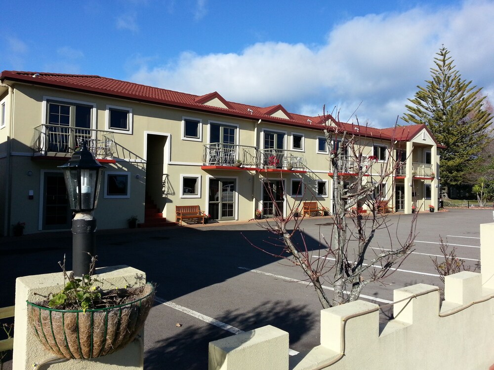 New Castle Motor Lodge in Rotorua, New Zealand