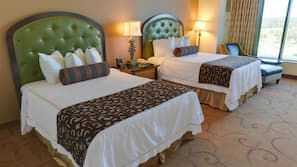 Premium bedding, down comforters, in-room safe, individually decorated