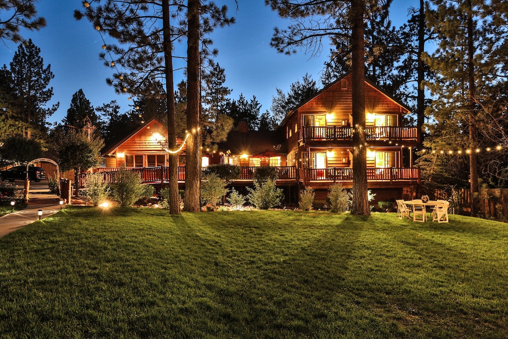 Alpenhorn Bed And Breakfast Inn in Big Bear Lake | Best Rates & Deals