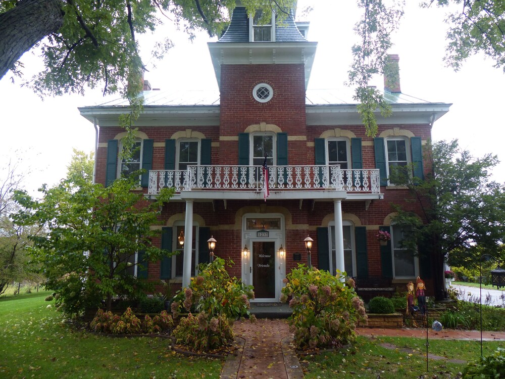 Cloran Mansion Bed & Breakfast in Galena Best Rates & Deals on Orbitz
