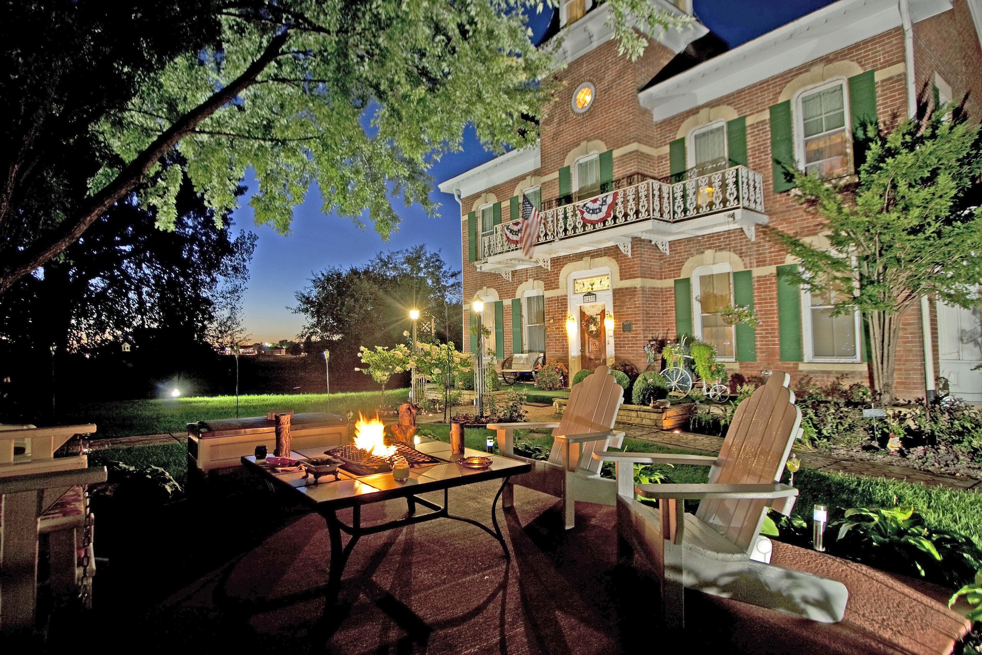 Cloran Mansion Bed & Breakfast in Galena, United States