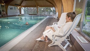 Indoor pool, pool loungers
