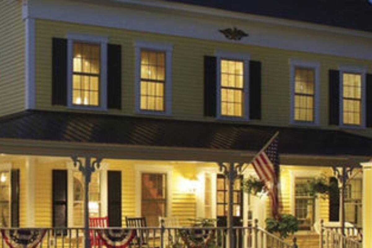 Kearsarge Inn In North Conway Nh Expedia