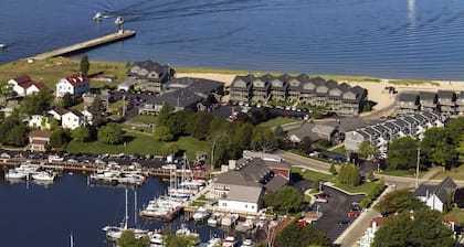 Harbor Lights Resort