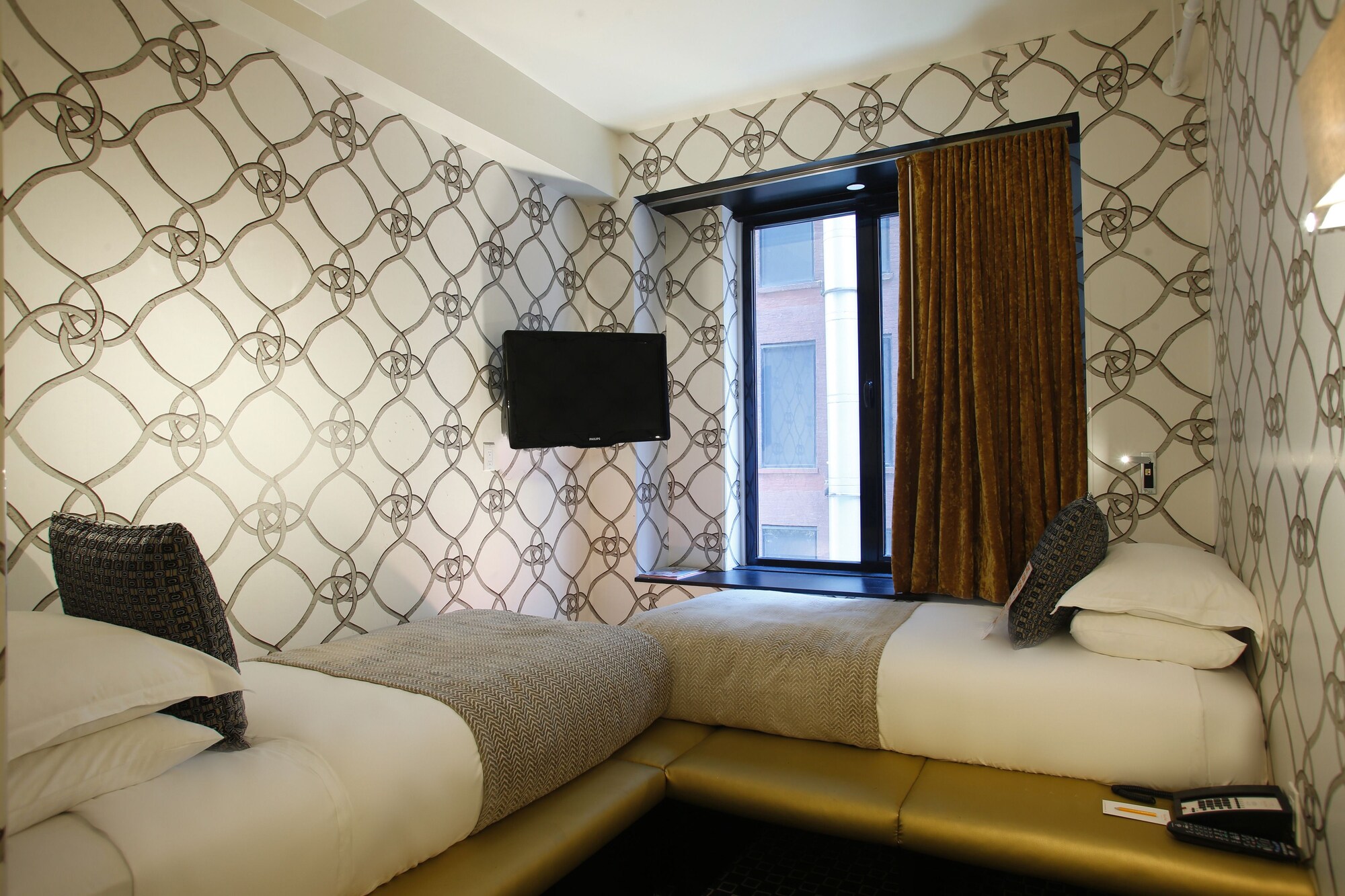 Room Mate Grace Hotel