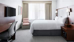1 bedroom, premium bedding, in-room safe, desk
