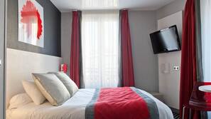 Minibar, in-room safe, desk, iron/ironing board