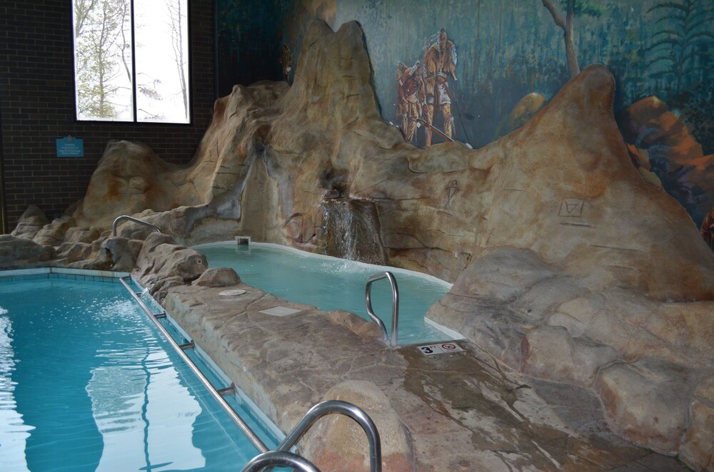 Sawmill Creek by Cedar Point Resorts, Sandusky Room Prices & Reviews