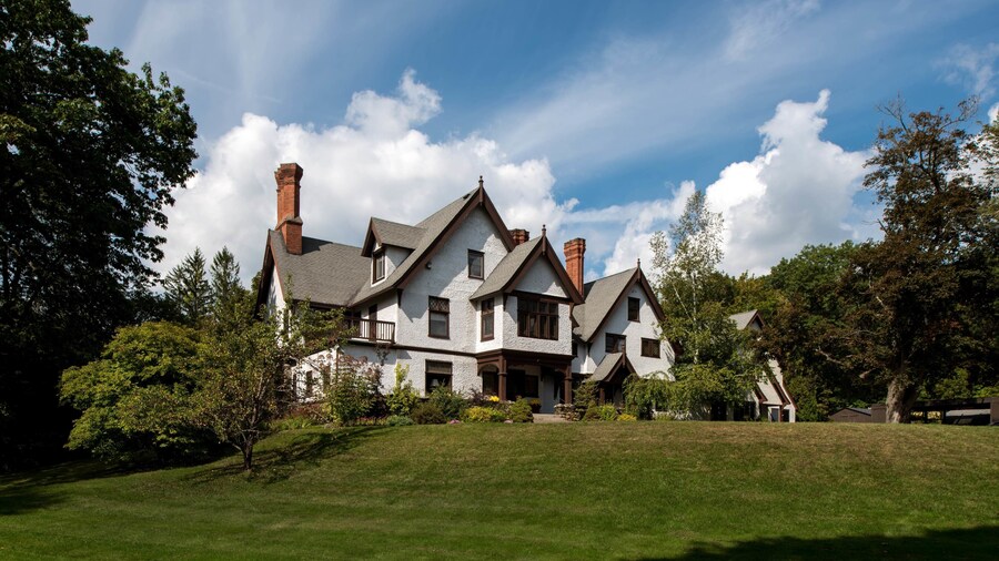 Manor House Inn