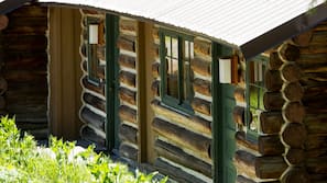 1 bedroom, in-room safe, free cots/infant beds, rollaway beds
