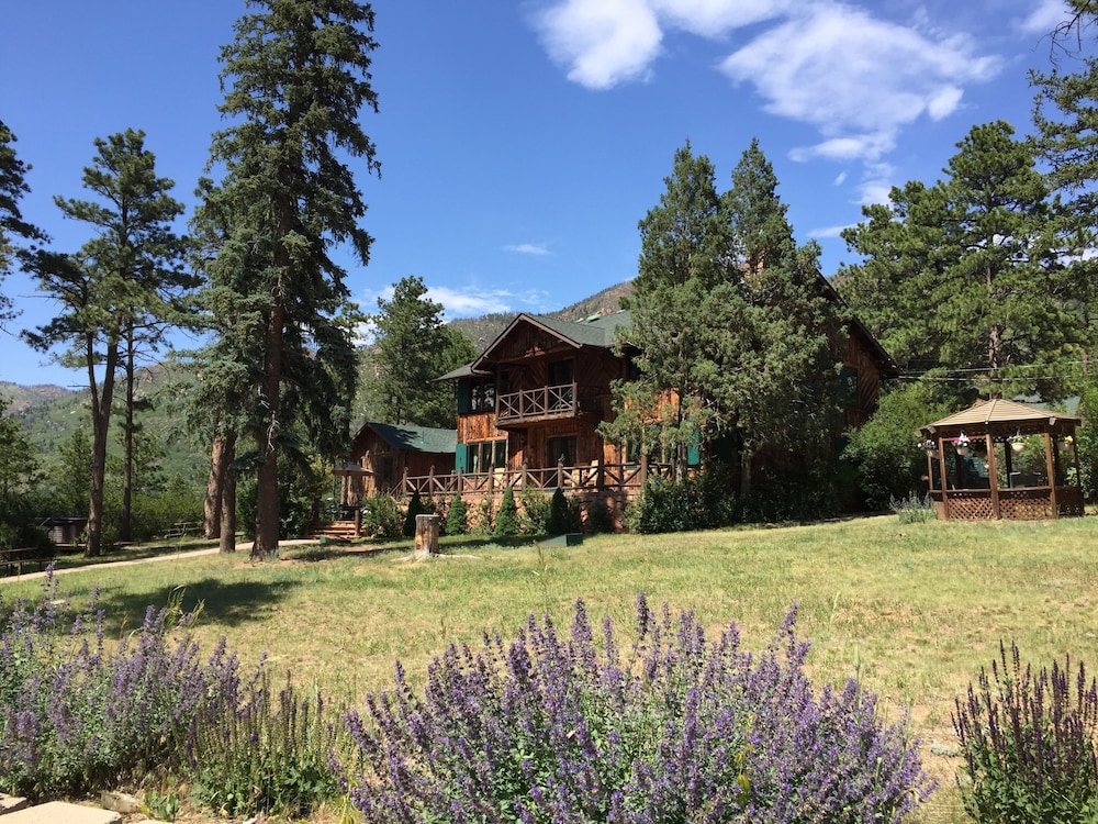 Primary image, Rocky Mountain Lodge