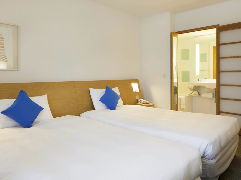 queens gate motel london