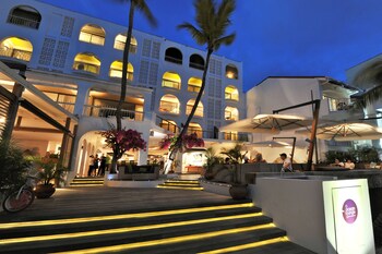 Holland House Beach Hotel Philipsburg Room Prices Reviews Curly Selected Item
