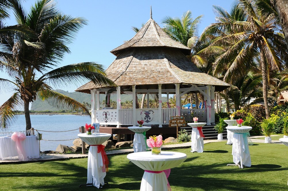 Coconut Bay Beach Resort & Spa All Inclusive in Vieux Fort Best Rates