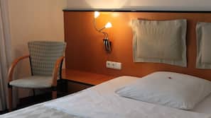 Allergikerbettwaren, Daunenbettdecken, Betten mit Memory-Foam-Matratzen