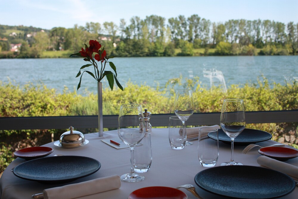 Condrieu Hotel Restaurant Le Beau Rivage Condrieu Hotel Restaurant Le Beau Rivage