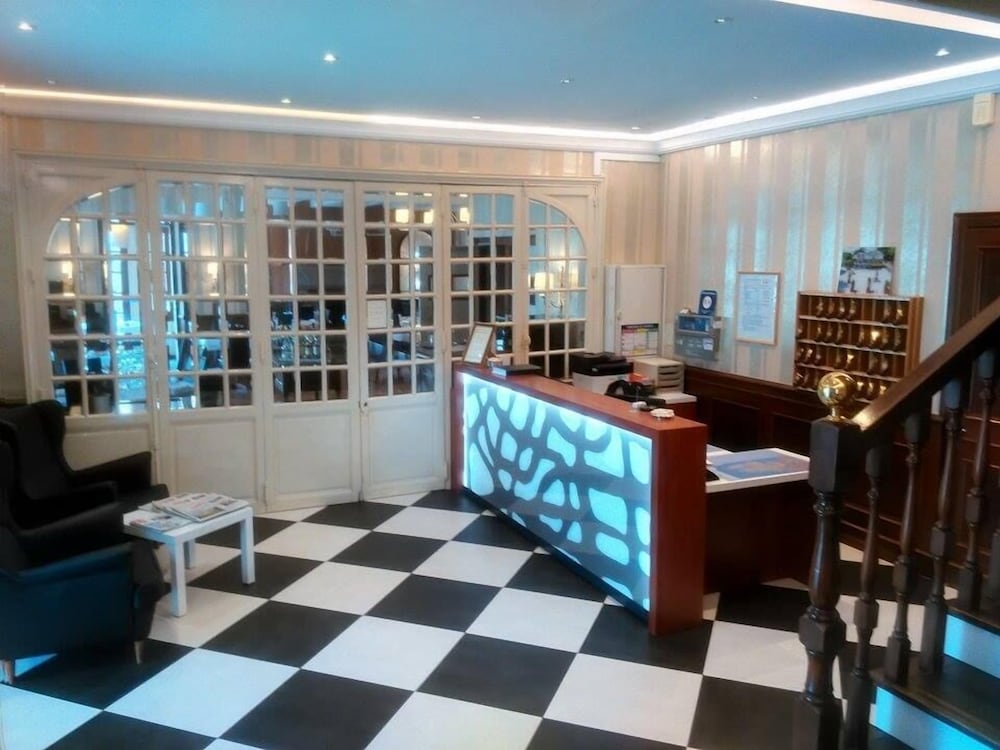 Hotel Du Chateau Combourg Hotelbewertungen 2019 Expedia De
