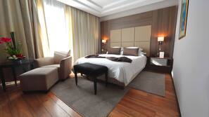 Egyptian cotton sheets, premium bedding, minibar, in-room safe
