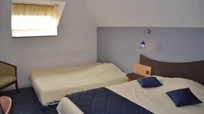 Minibar, coffre-forts dans les chambres, bureau, chambres insonorisées