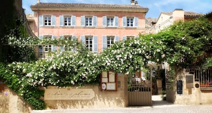 Le Clair de la Plume