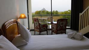 Premium bedding, minibar, in-room safe, desk