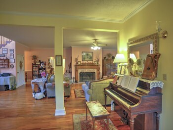 Blue Mountain Mist Country Inn Spa Gatlinburg Pigeon Forge