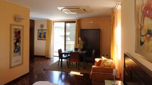 Biancheria da letto ipoallergenica, minibar, una cassaforte in camera