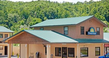 Days Inn by Wyndham Cherokee Near Casino