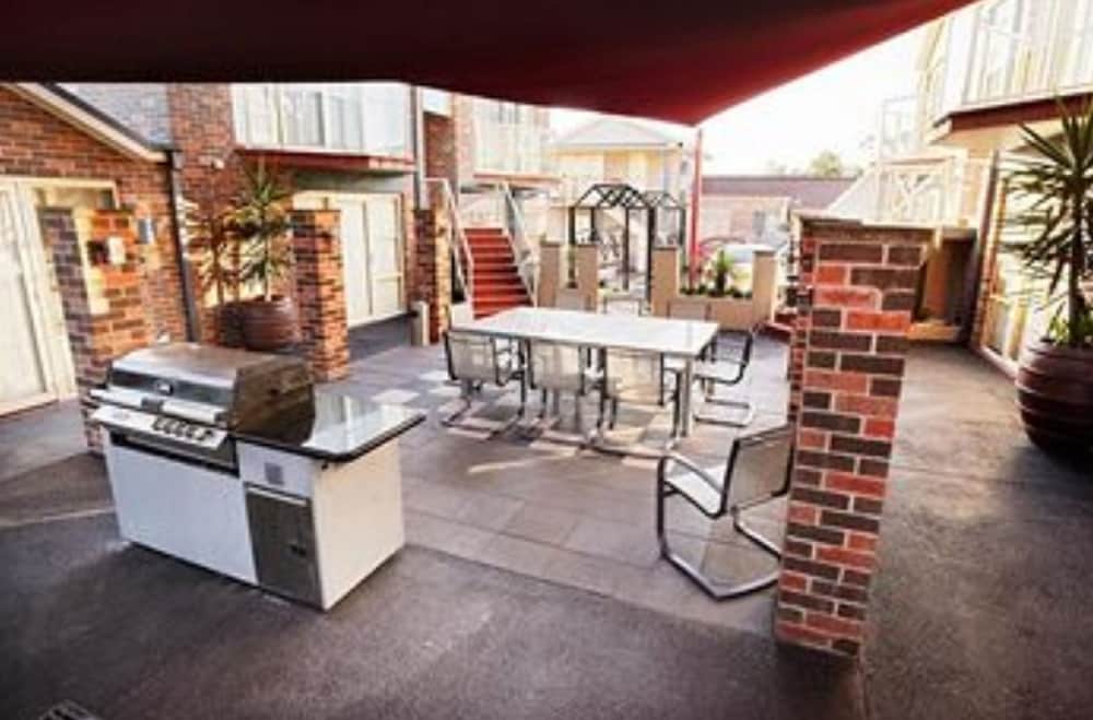Jesmond Executive Villas