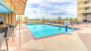 Indoor pool, seasonal outdoor pool, sun loungers